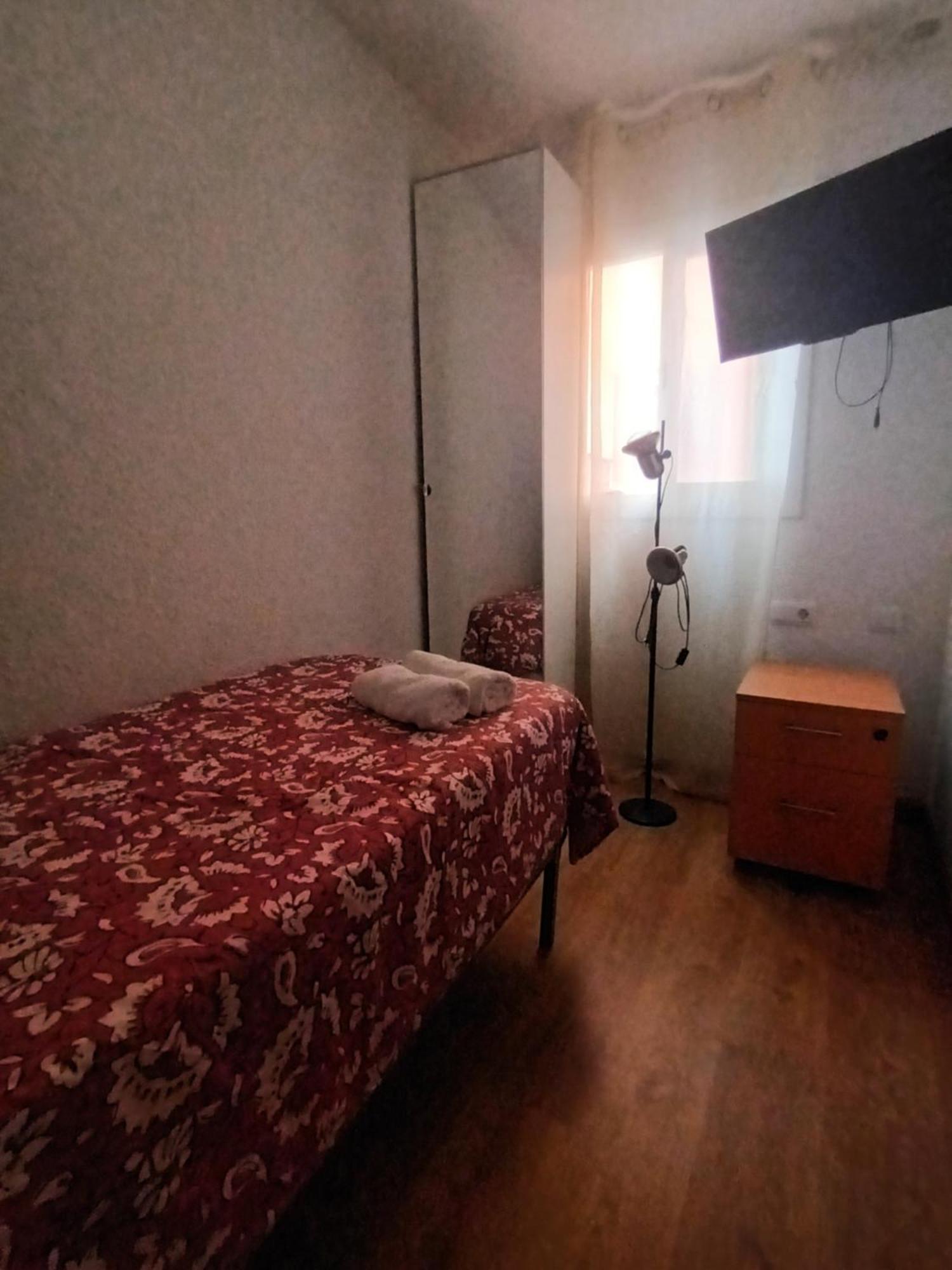 Apartamento Paris L'Hospitalet de Llobregat Exterior photo